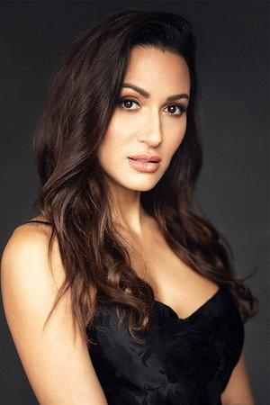 Cover image for Sitara Hewitt