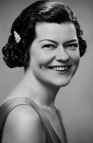 Cover image for Violet Carson