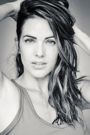 Cover image for Ana Martínez