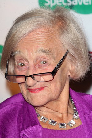 Cover image for Liz Smith