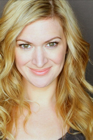 Cover image for Kelly Hutchinson